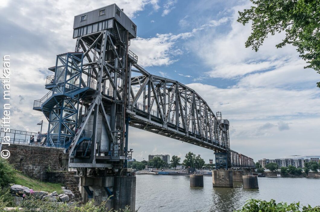 Junction Bridge